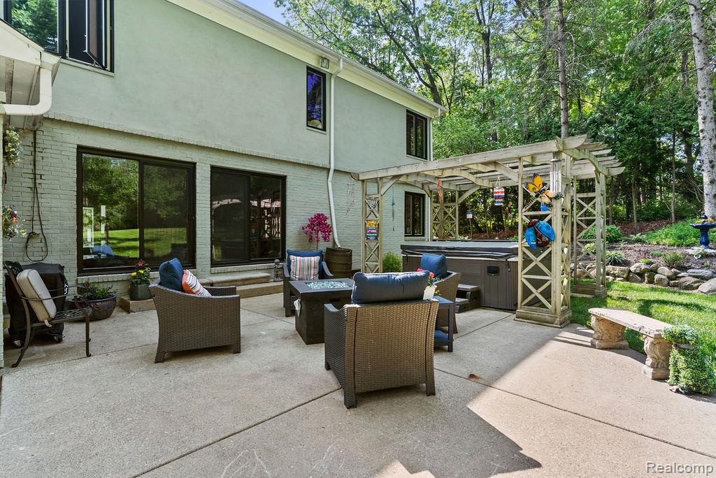 9855 ORTONVILLE Road, Clarkston, MI 48348 — Photo 54