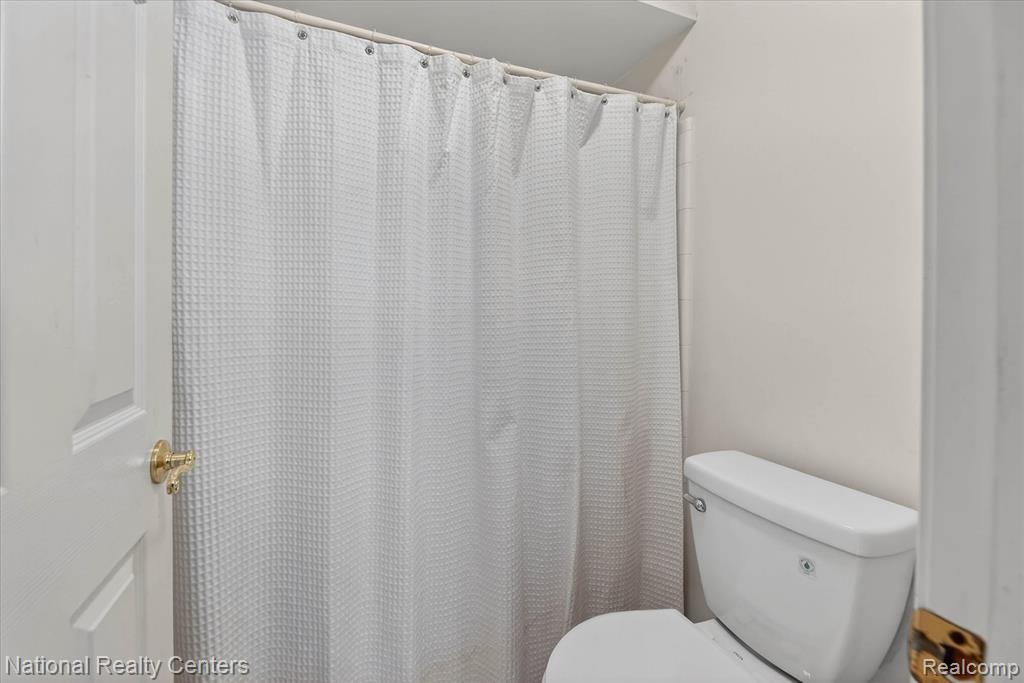 47222 Northgate Court, Canton, MI 48188 — Photo 36