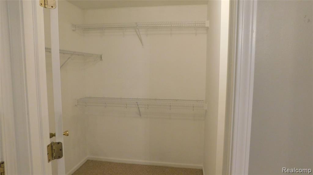 44850 MARIGOLD Drive, Sterling Heights, MI 48314 — Photo 12