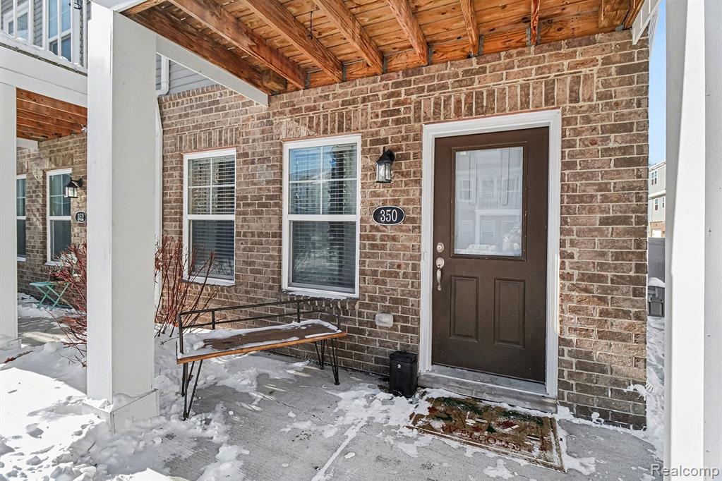 350 Jeff Keeton Drive, Hazel Park, MI 48030 — Photo 2