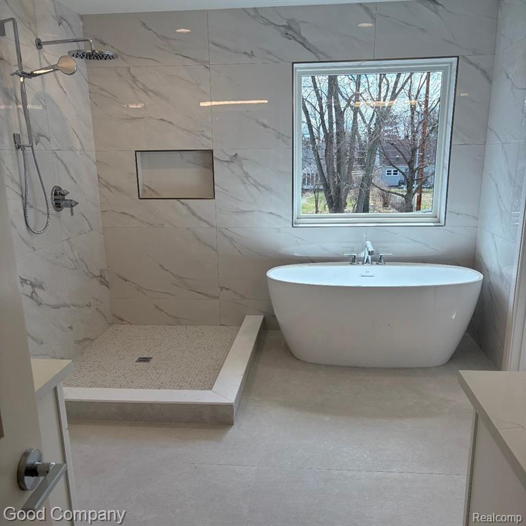 811 Magnolia Avenue, Royal Oak, MI 48073 — Photo 18