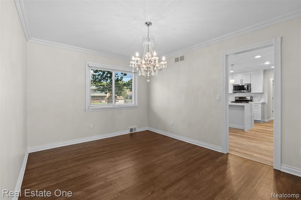 4090 Middlebury Drive, Troy, MI 48085 — Photo 19