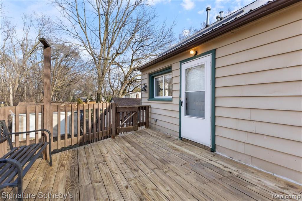 6270 BARKER #2 Drive, Waterford, MI — Photo 2