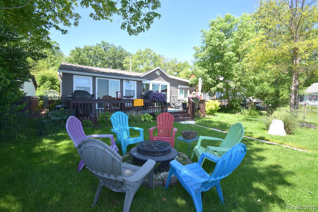 9624 WINSTON Road, Pinckney, MI 48169 — Photo 17