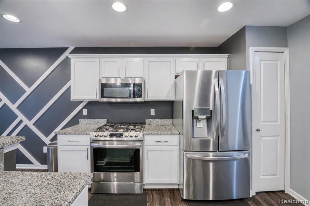 7121 Chandler Drive, Van Buren, MI 48111 — Photo 16
