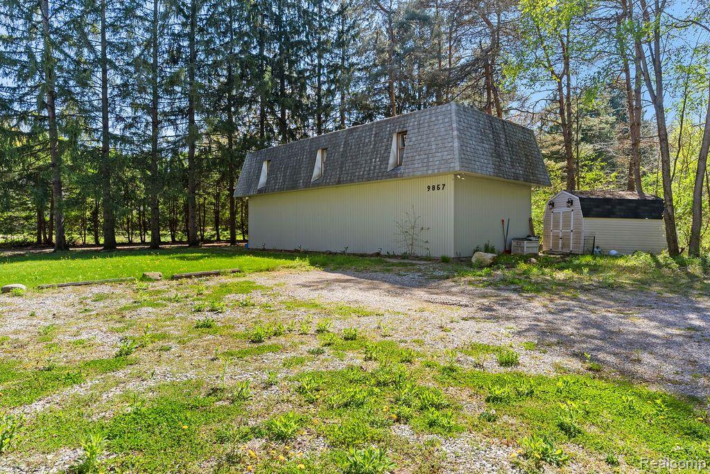 9855 ORTONVILLE Road, Clarkston, MI 48348 — Photo 61