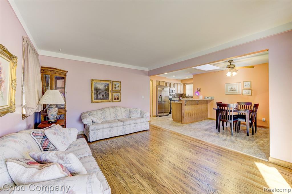 6430 Mayfair Street, Taylor, MI 48180 — Photo 4