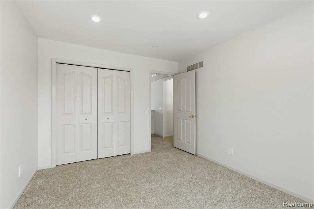 45677 Radnor Road, Canton, MI 48187 — Photo 25