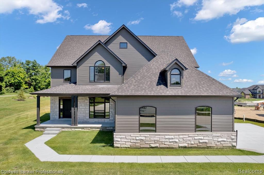 622 Westlake Avenue, Oxford, MI 48371 — front exterior
