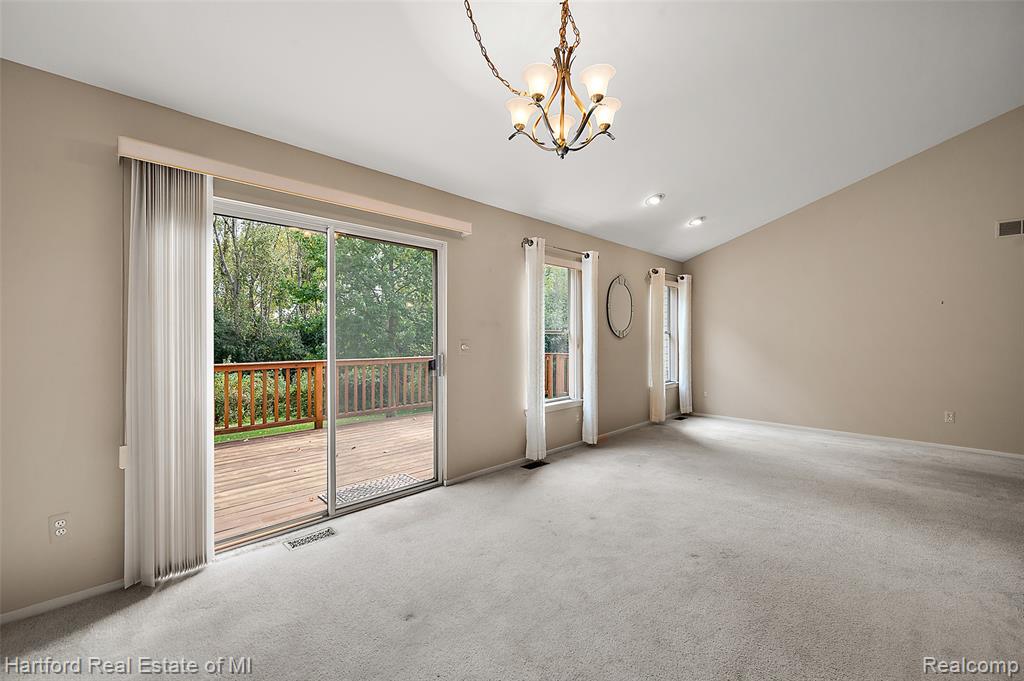 402 Mulberry Drive, Commerce Twp, MI 48390 — Photo 9