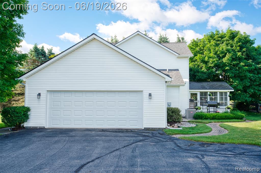 5900 Carter Court, Howell, MI 48843 — Photo 38