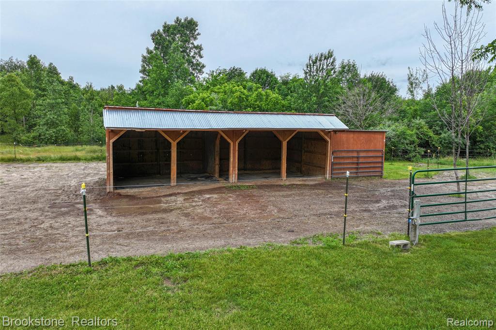 12152 Hoisington Road N, Gaines Vlg, MI 48436 — Photo 17