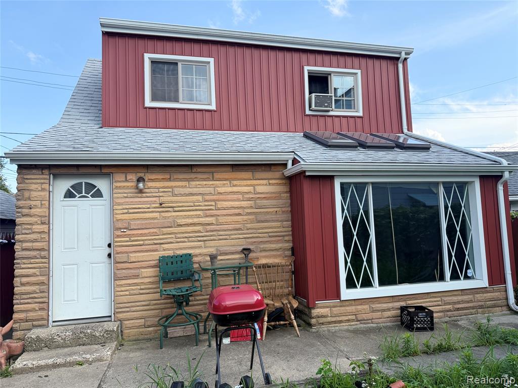 2620 Zinow Street, Hamtramck, MI 48212