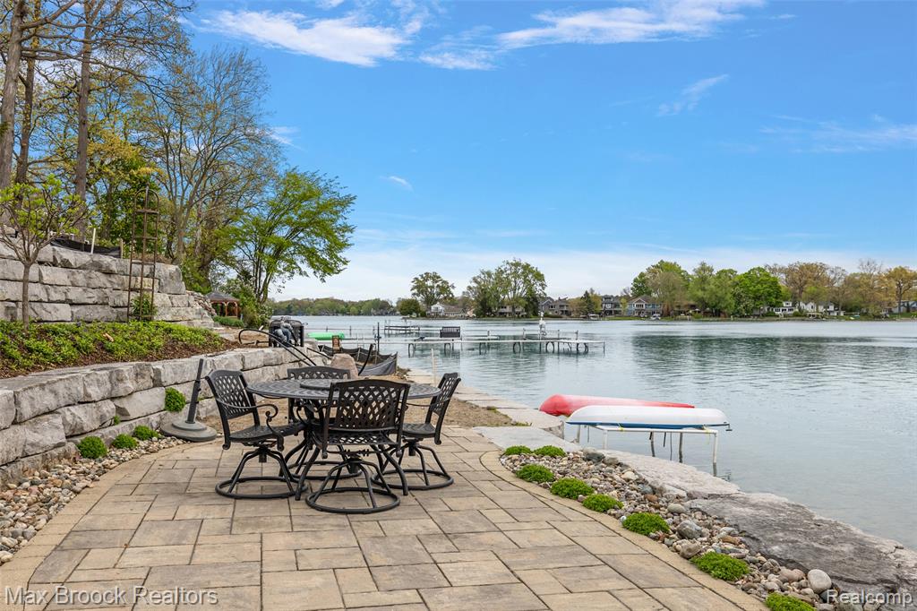 4353 Forest Avenue, Waterford, MI 48328 — Photo 32
