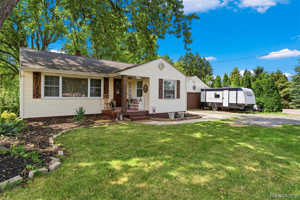 8403 Miller Road, Swartz Creek, MI 48473 — Photo 5