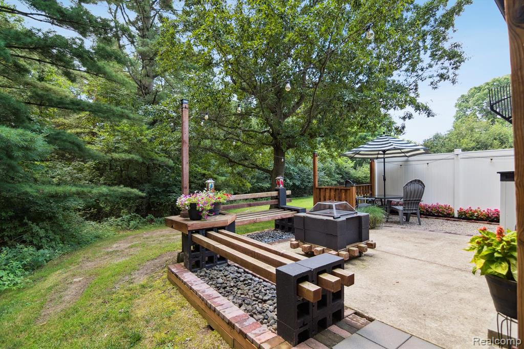 4521 Westbrook Drive, Jackson, MI 49201 — Photo 25