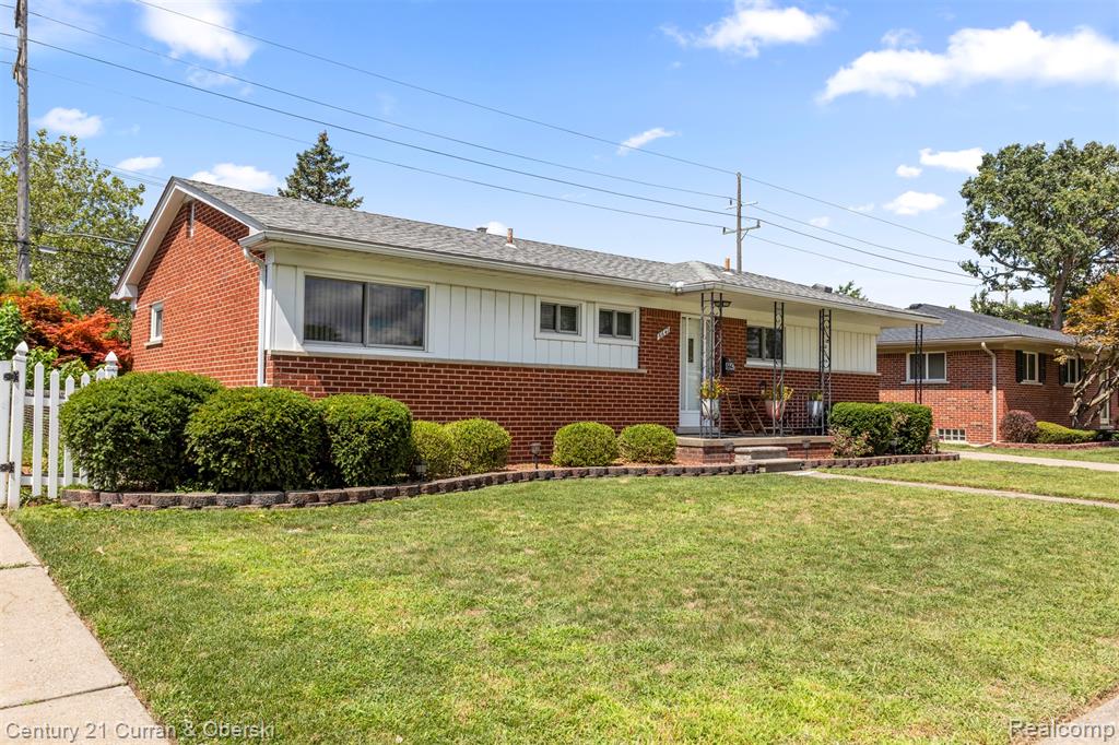 6647 Shadowlawn Street, Dearborn Heights, MI 48127 — front exterior