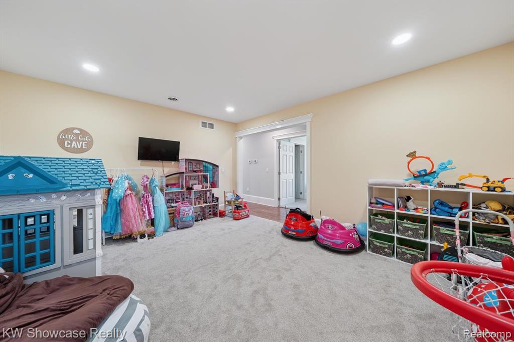 1112 W Cook Road, Grand Blanc, MI 48439 — Photo 31