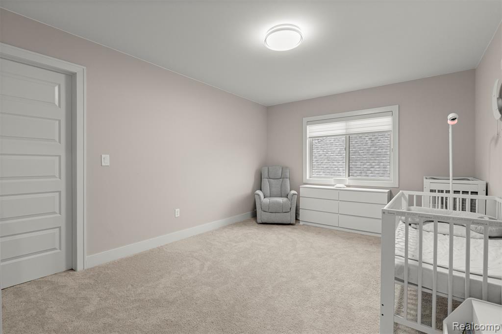 8615 Greendale Drive, Sterling Heights, MI 48312 — Photo 29