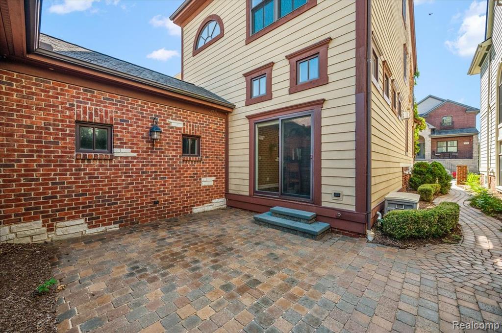 3875 Andover Avenue, Auburn Hills, MI 48326 — Photo 10