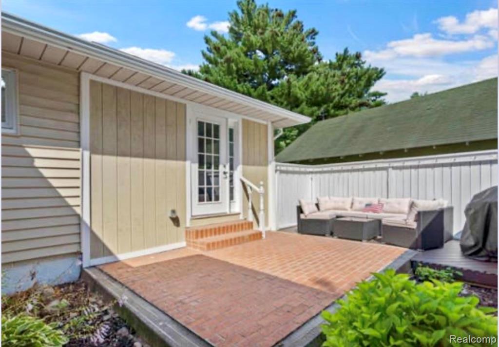 6333 Harriet Drive, Waterford, MI 48327 — Photo 37