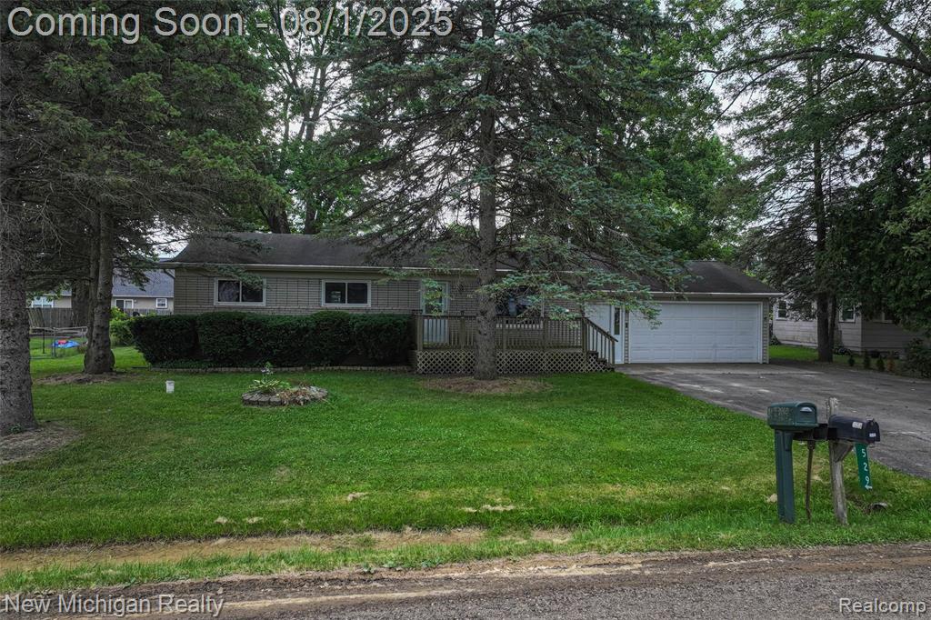 529 Greencove Drive, Holly, MI 48442 — Photo 2
