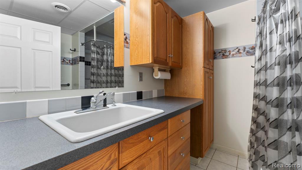 283 Westshore Dr, Jerome, MI 49249 — Photo 32