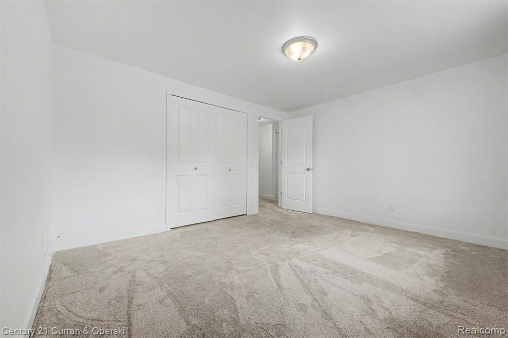 8834 Dublin Way, Sterling Heights, MI 48314 — Photo 27