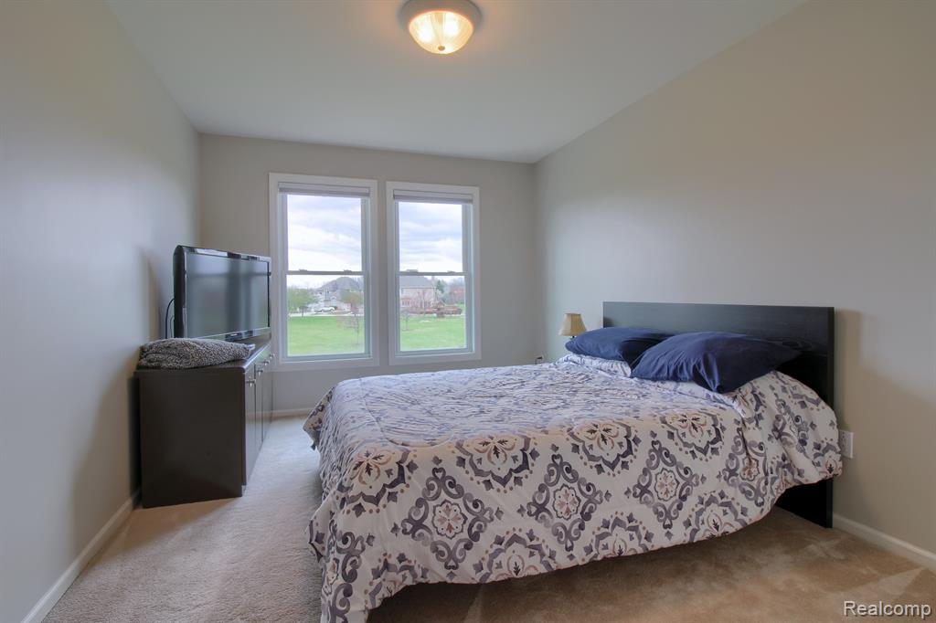 47495 PARKGATE, Canton, MI 48188 — Photo 24