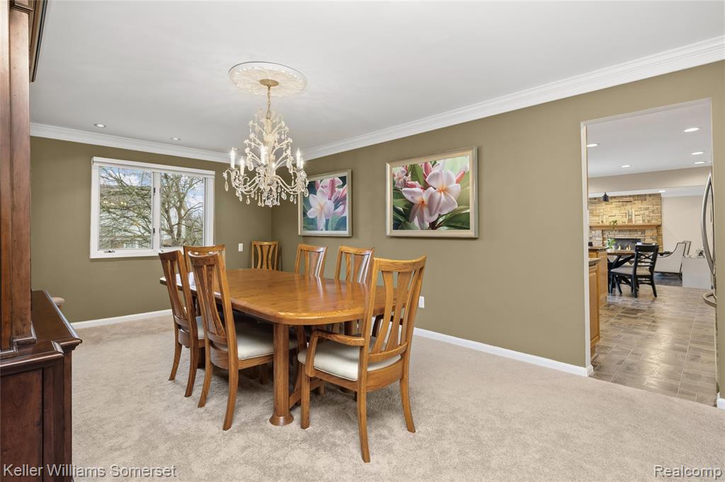 447 Antoinette Drive, Rochester Hills, MI 48309 — Photo 18