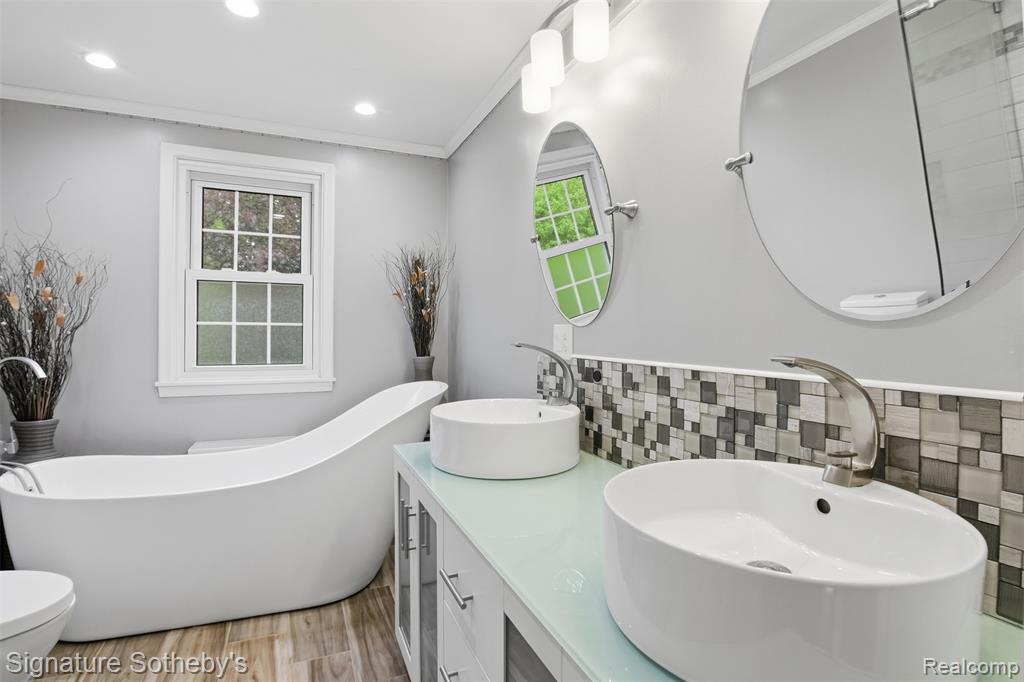 4784 Walnut Lake Road, Bloomfield Hills, MI — Photo 12