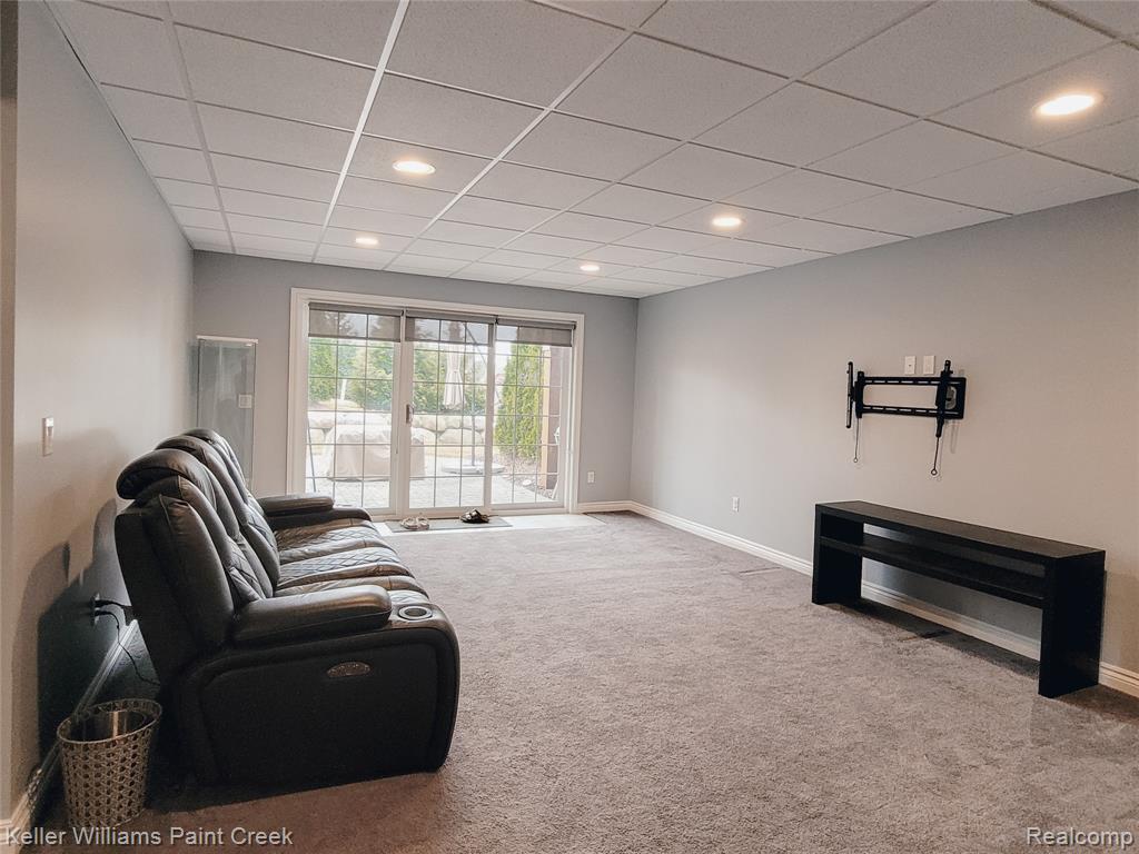 5612 Knob Hill Circle, Clarkston, MI 48348 — Photo 29