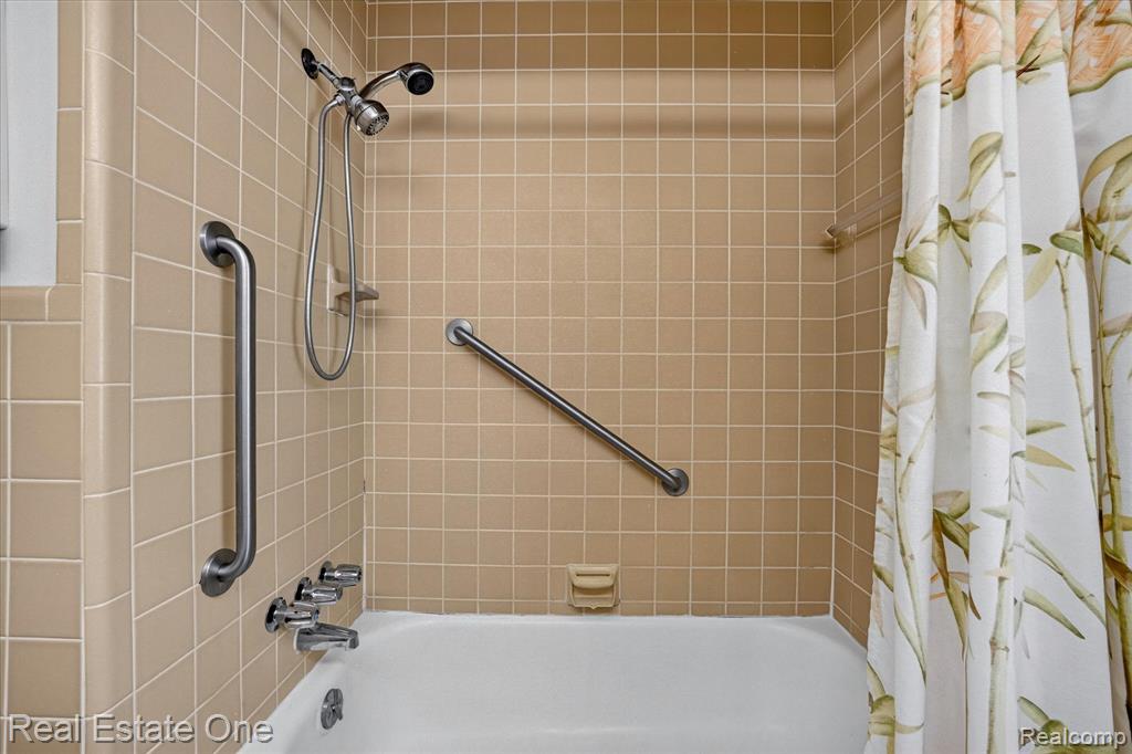 28662 Sheridan Street, Garden City, MI — Photo 13