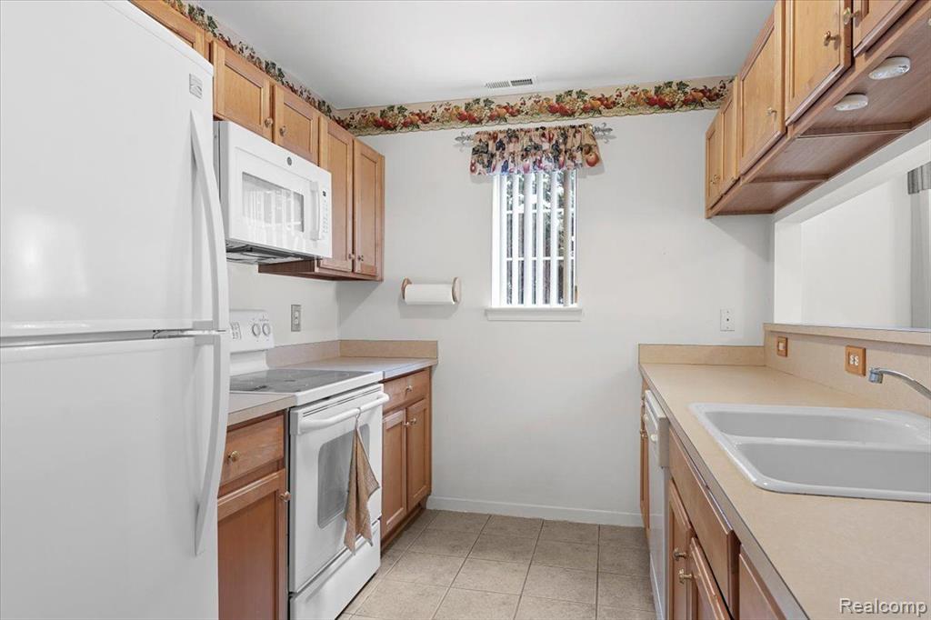 3362 WILKERSON Circle, Melvindale, MI — Photo 9