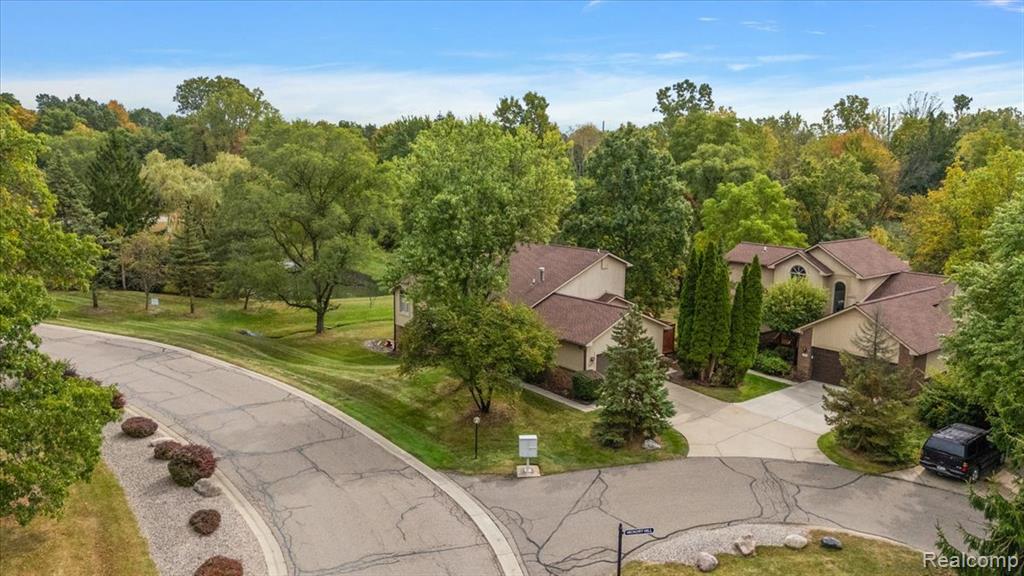 7481 Hickory Hill Drive, 25, West Bloomfield, MI — Photo 16