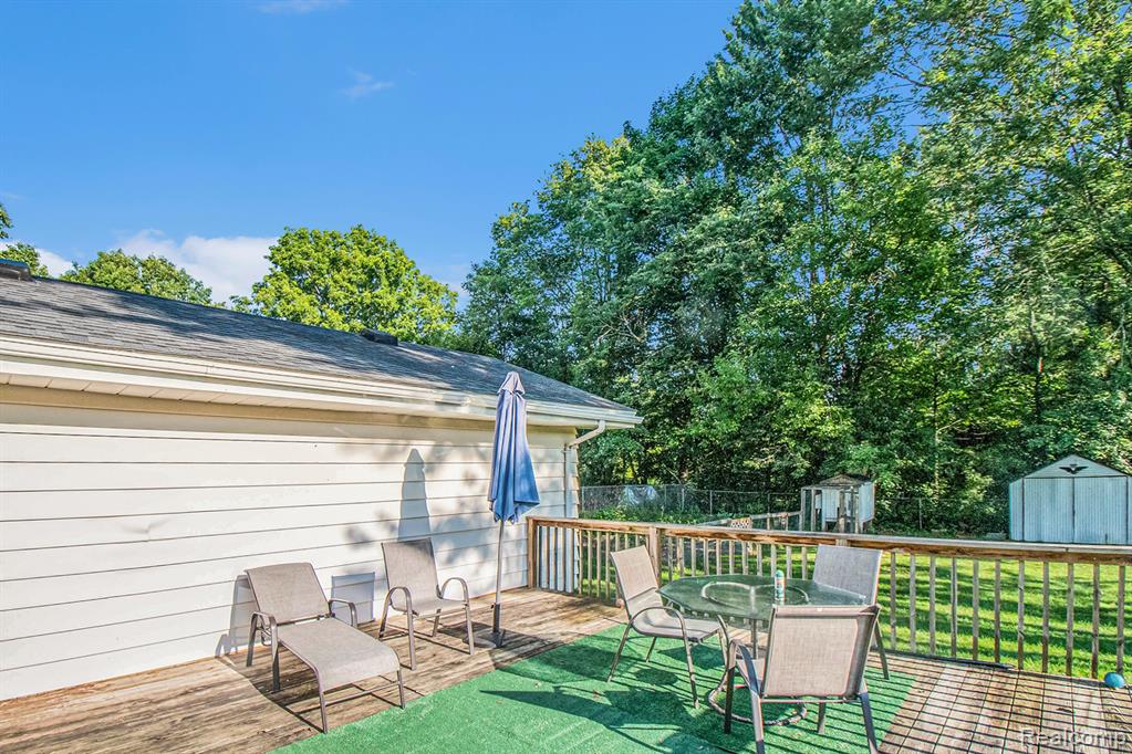 437 E Main Street, Vernon, MI 48476 — Photo 24