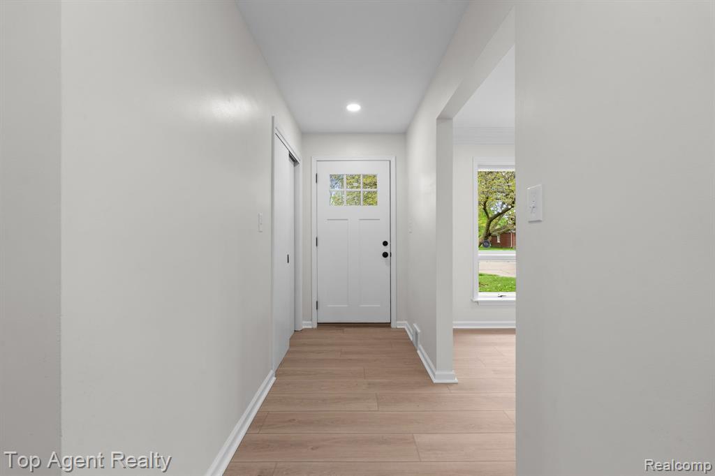 19771 Old Homestead Drive, Harper Woods, MI 48225 — Photo 12