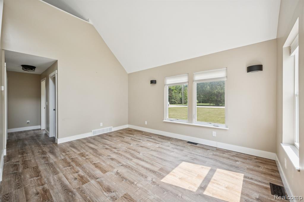 6195 Falkenbury Road, North Branch, MI 48461 — Photo 6