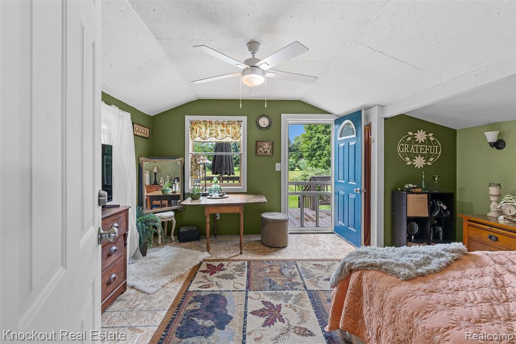 8058 Stanley Road, Flushing, MI 48433 — Photo 17