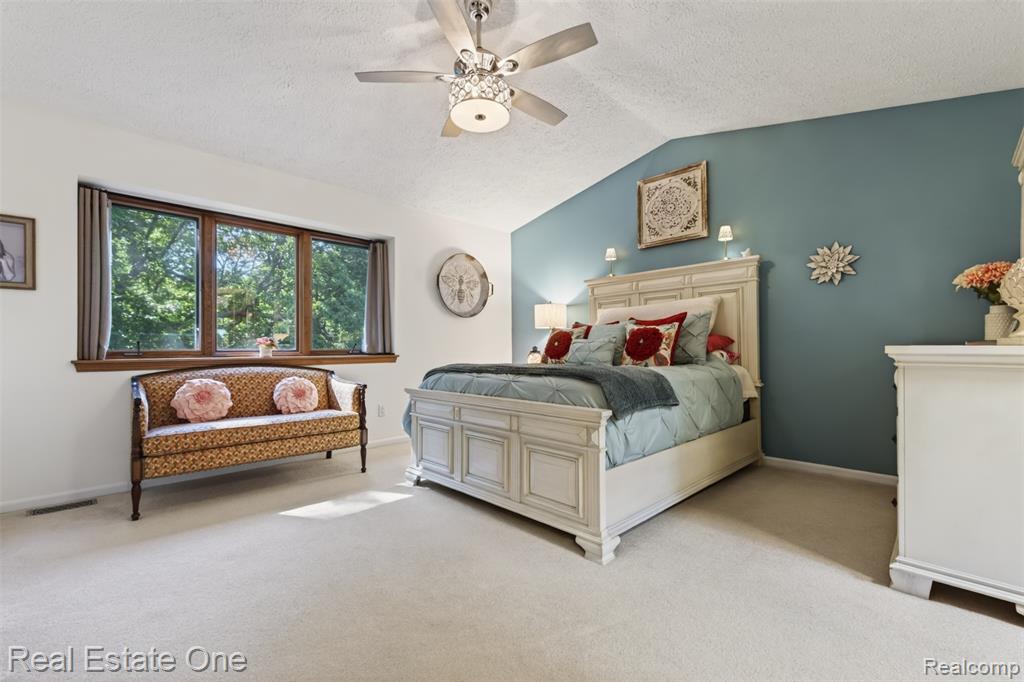 6586 Scenic Pines Court, 43, Clarkston, MI — Photo 25