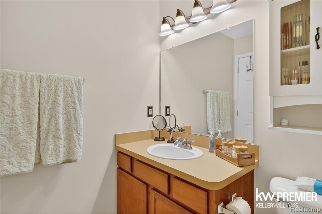 5962 Augusta Lane, Grand Blanc, MI 48439 — Photo 26