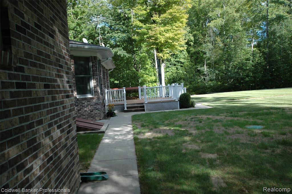 4266 River Drive NE, Gladwin, MI 48610 — Photo 15