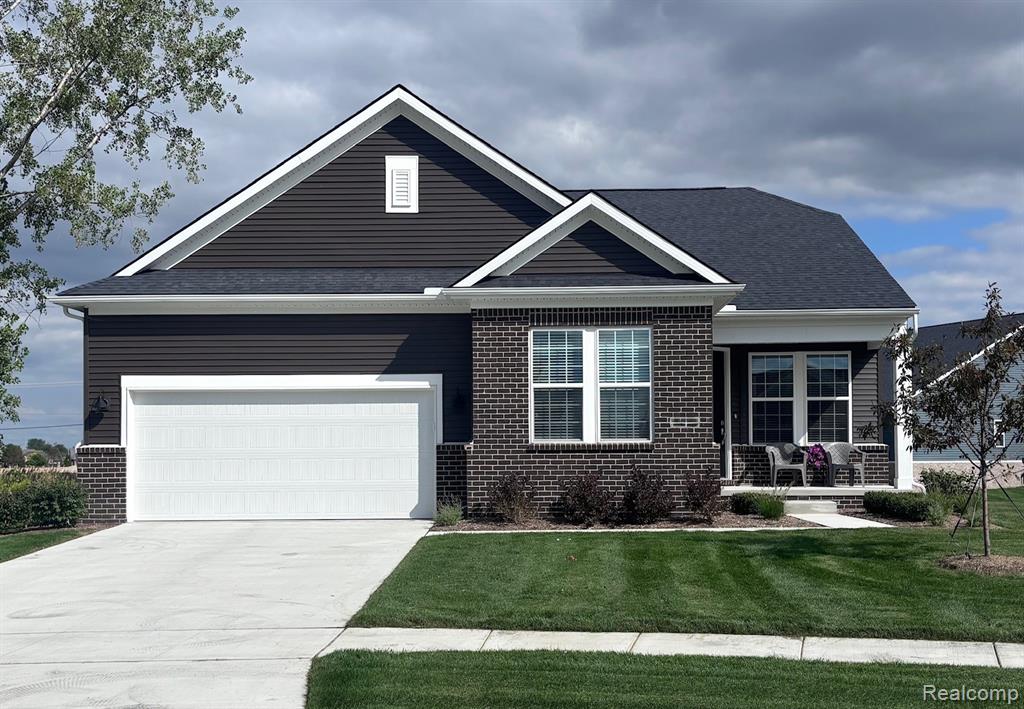 20473 West Kilburn Drive, Macomb, MI 48044