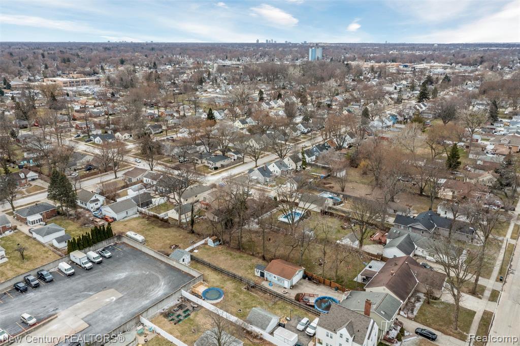 609 E Baker Avenue, Clawson, MI — Photo 36