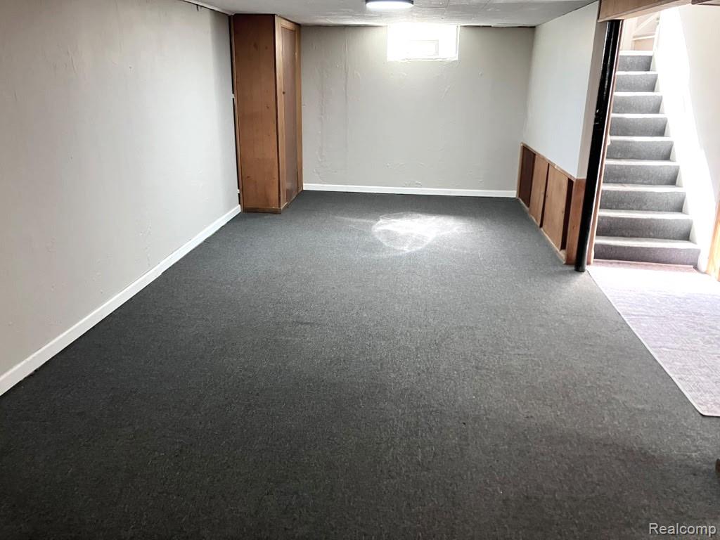 959 E SHEVLIN Avenue, Hazel Park, MI 48030 — Photo 14