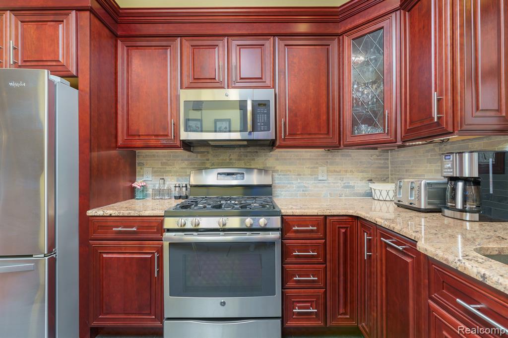 10031 IOSCO RIDGE Drive, Gregory, MI 48137 — Photo 23