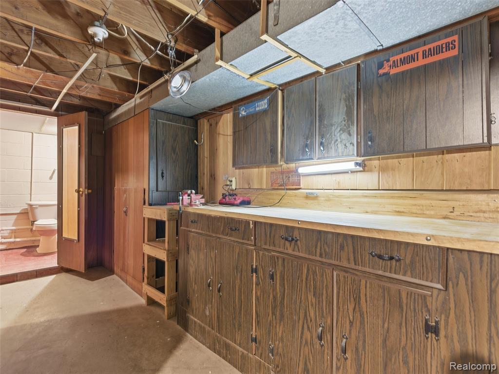 550 Johnson Street, Almont, MI 48003 — Photo 21