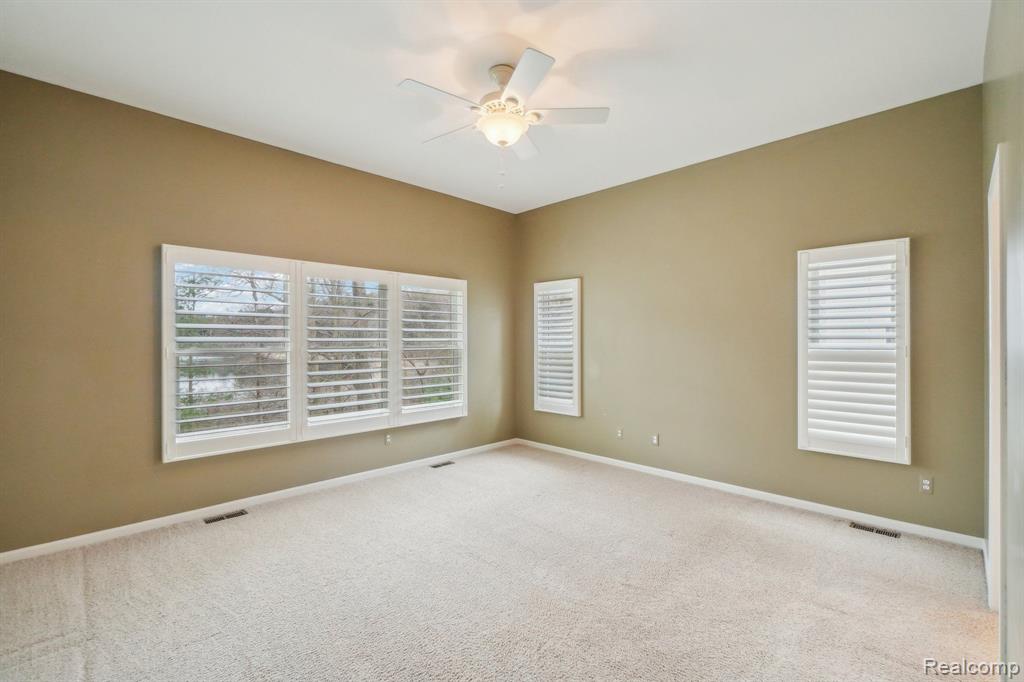810 JOSHUA Drive, Highland, MI 48356 — Photo 12