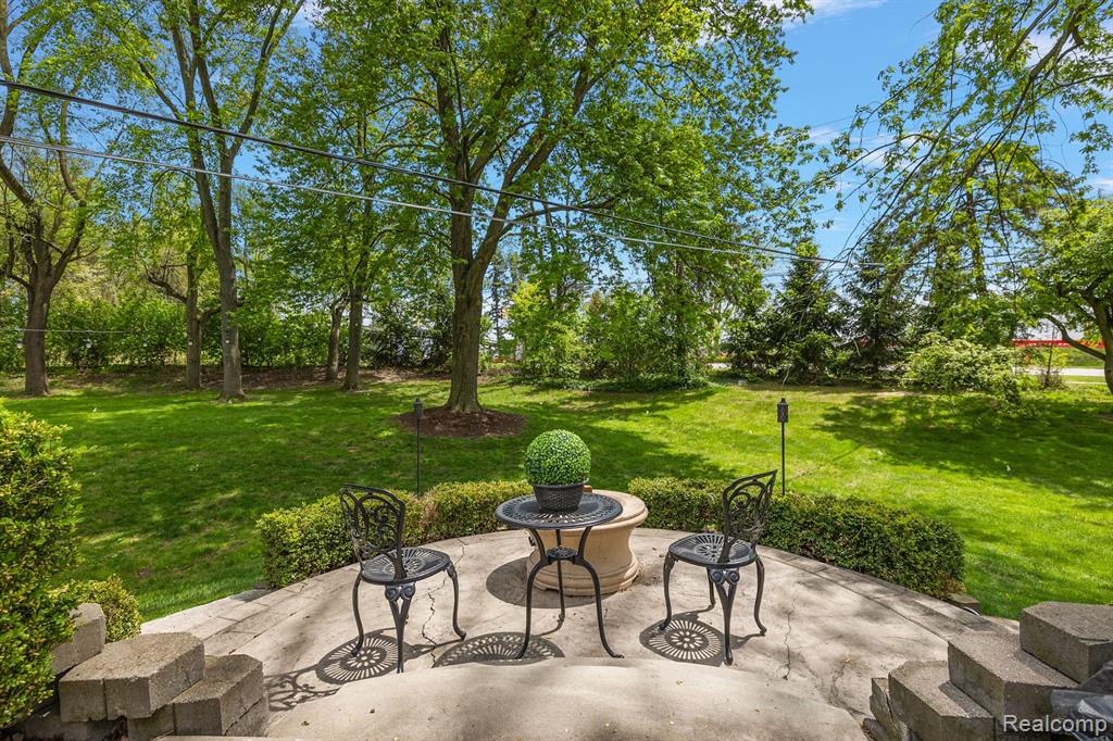 6491 HILLS Drive, Bloomfield Hills, MI 48301 — Photo 48
