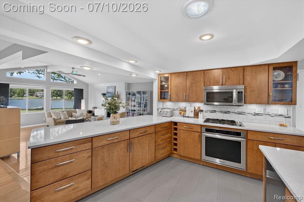 5017 Surfwood Drive, Commerce Twp, MI 48382 — Photo 34